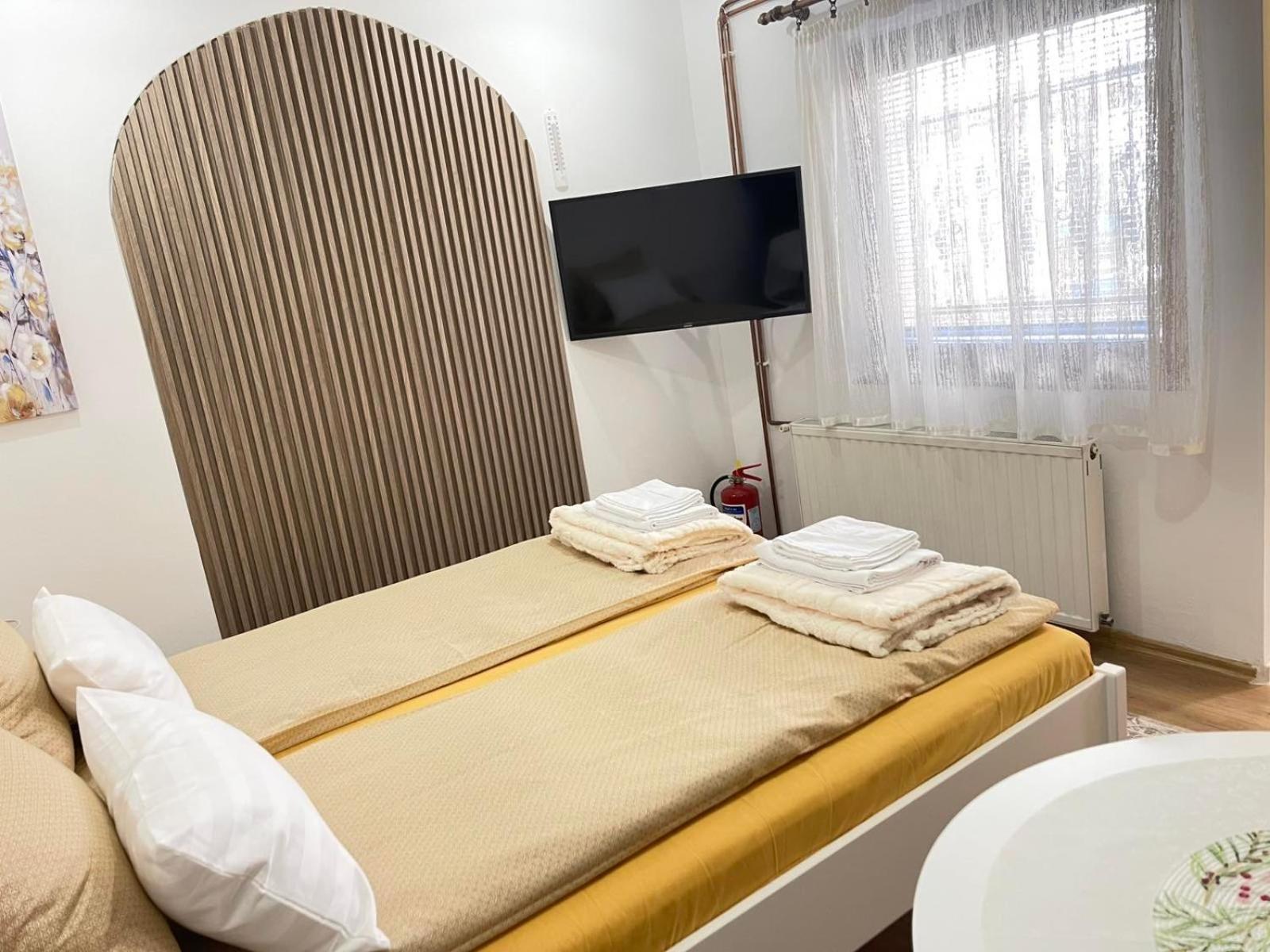 Studio Apartman Sedrenik SJJ Esterno foto